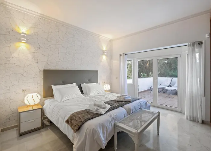 Villa Xila - Pool & Magical Evening Terraces *