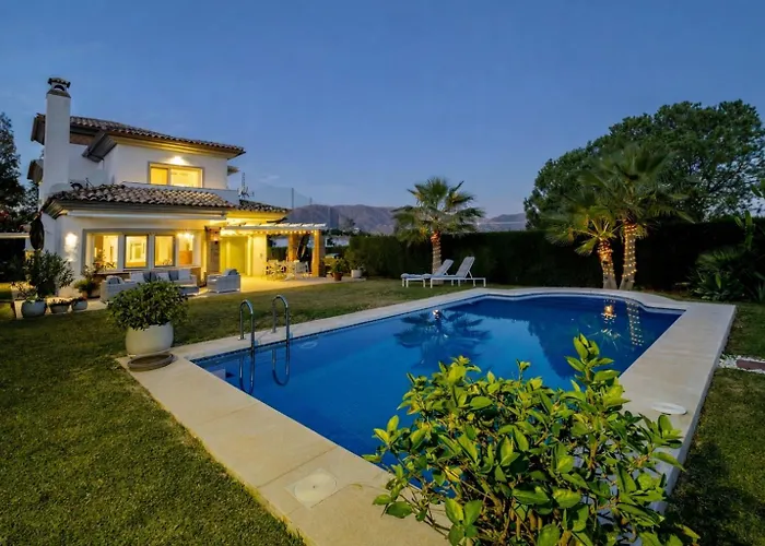 Xila - Pool & Magical Evening Terraces Villa Málaga